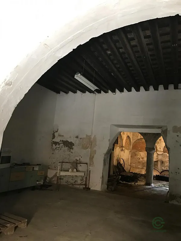 Spot image