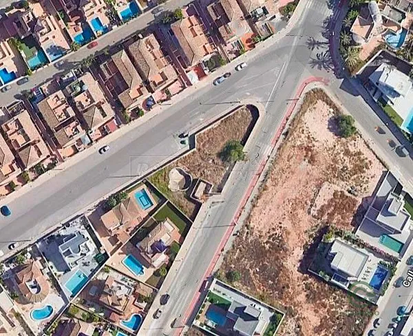 Terreno urbano de 0,0987 ha en venta en Orihuela costa, Alicante