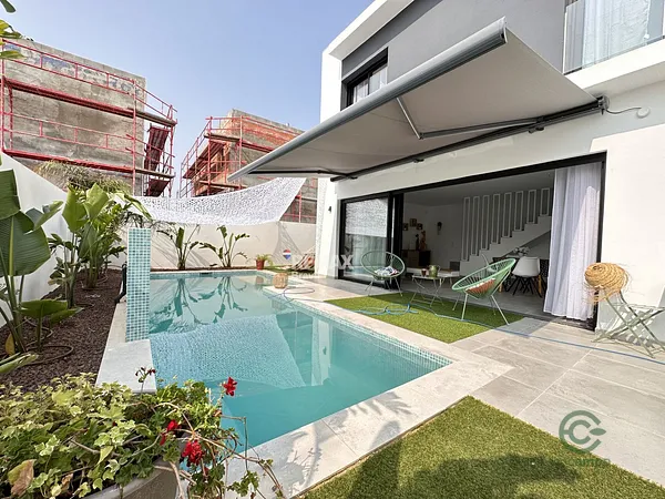 Casa de 0,0238 ha en venta en Empuriabrava, Girona