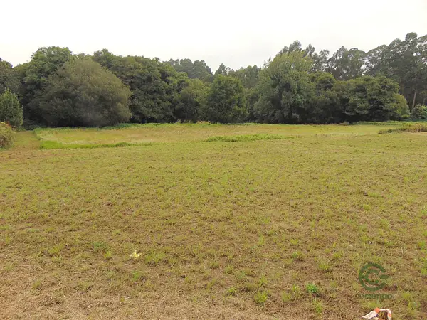 Terreno urbano de 0,13 ha en venta en La coruña