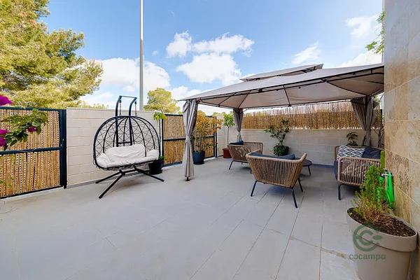 Casa de 0,0134 ha en venta en Orihuela costa, Alicante