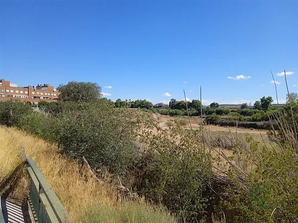 Finca rústica de 0,3323 ha en venta en Zaragoza, Zaragoza