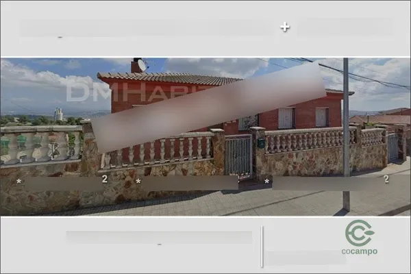 Casa de 0,06 ha en venta en Barcelona
