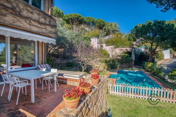 Casa de 0,15 ha en venta en Girona