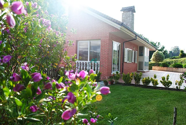 Casa de 0,28 ha en venta en Ampuero, Cantabria