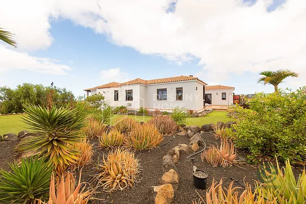 Casa de 0,3 ha en venta en Las Palmas