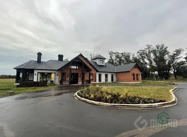 Terreno urbano de 0,11 ha en venta en Buenos aires