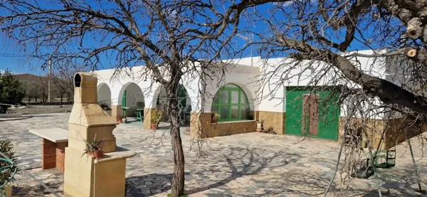 Finca agrícola de 0,67 ha en venta en Tabernas, Almeria
