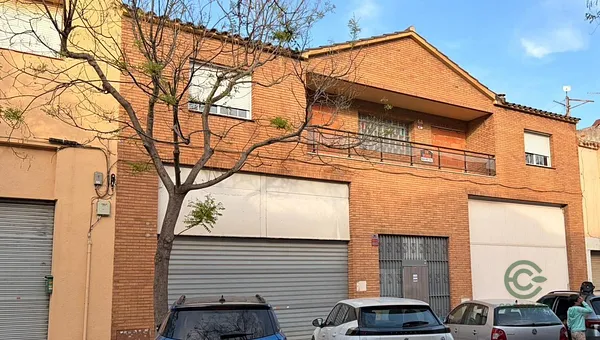 Casa de 0,0349 ha en venta en Reus, Tarragona