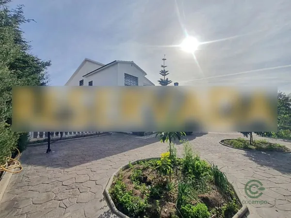 Casa de 0,1648 ha en venta en Barcelona