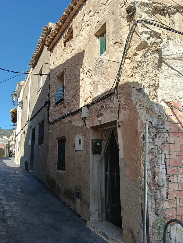 Spot image