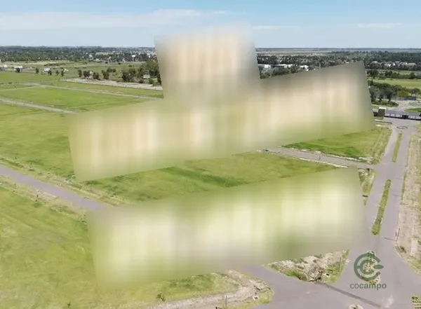 Terreno urbano de 0,11 ha en venta en Santa fe
