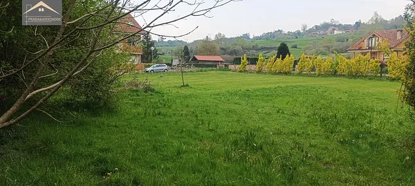 Terreno urbano de 0,1599 ha en venta en Udias, Cantabria