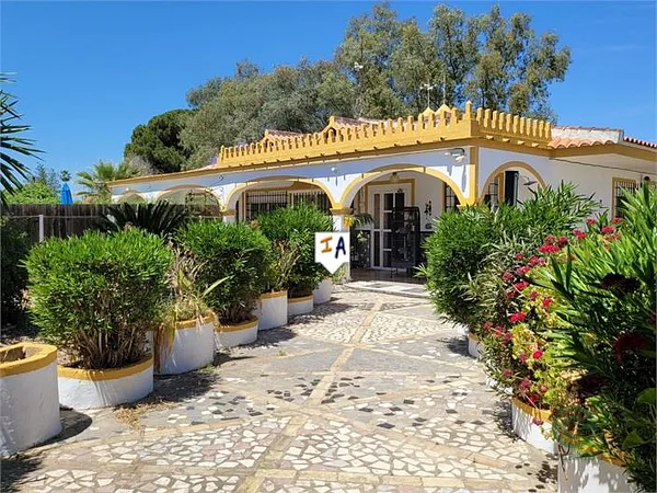 Casa de 0,2257 ha en venta en Marchena, Sevilla