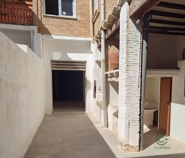 Spot image