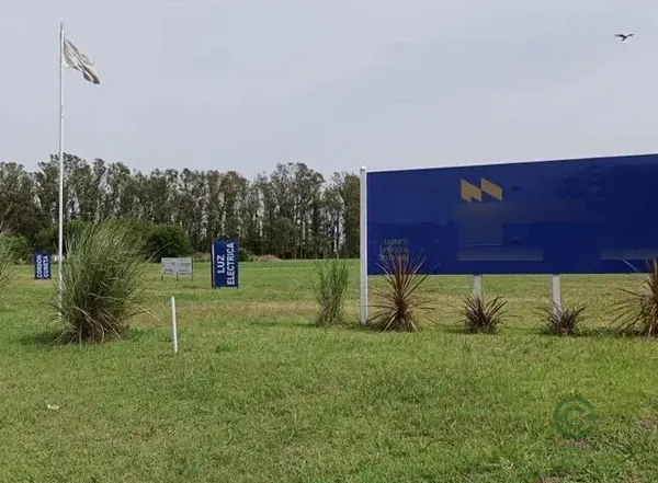 Terreno urbano de 0,025 ha en venta en Santa fe