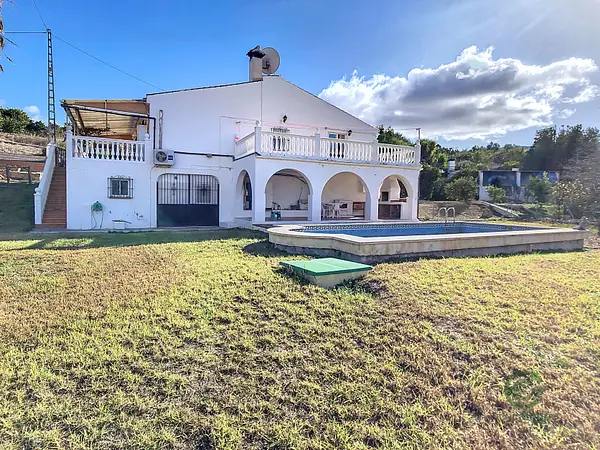 Finca rústica de 0,3 ha en venta en Málaga