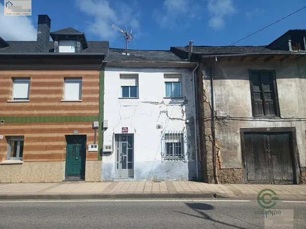 Casa de 0,0092 ha en venta en Toreno, León
