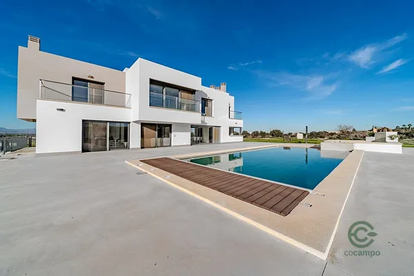 Casa de 1,0602 ha en venta en La marina, Alicante