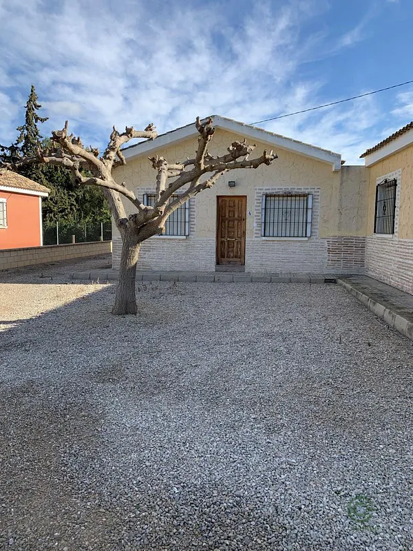 Finca agrícola de 0,0302 ha en venta en Orihuela, Alicante
