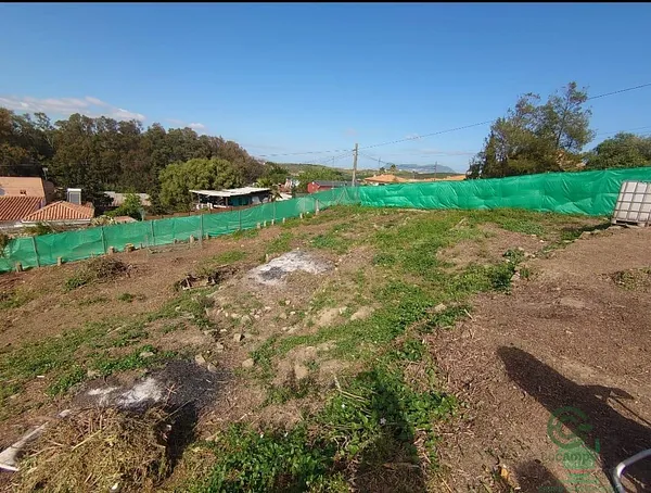 Terreno urbano de 0,026 ha en venta en Algeciras, Cádiz