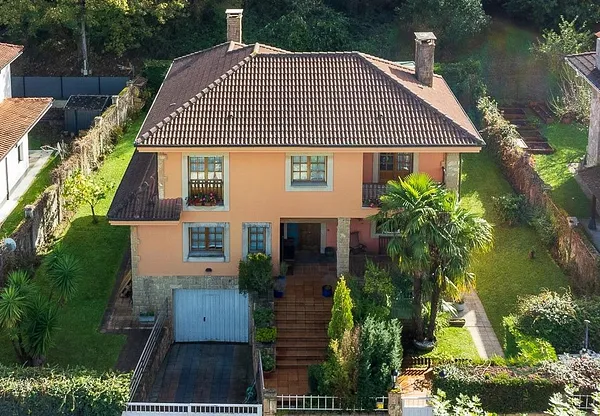 Casa de 0,07 ha en venta en Asturias