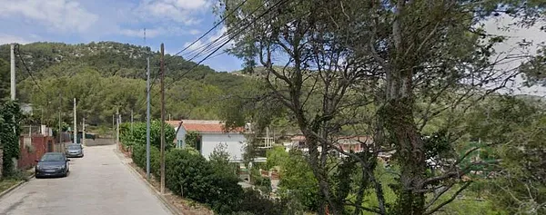 Casa de 0,0082 ha en venta en Canyelles, Barcelona
