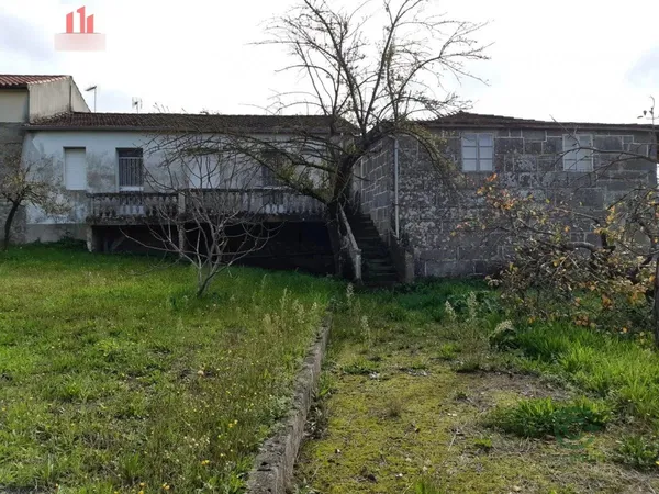 Casa de 0,0343 ha en venta en Coles, Orense