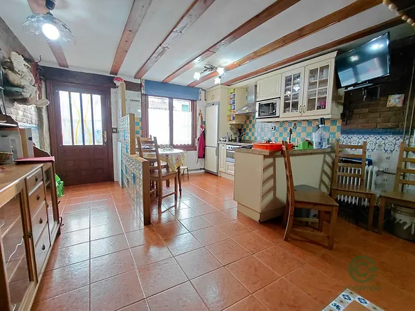 Casa de 0,0141 ha en venta en Santo Domingo De La Calzada, La Rioja