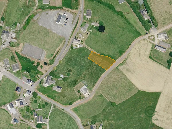 Finca agrícola de 0,1 ha en venta en Lugo