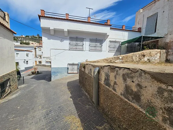 Terreno urbano de 0,0237 ha en venta en Laujar de andarax, Almeria