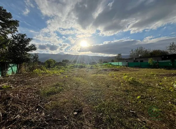 Terreno urbano de 0,09 ha en venta en Catamarca