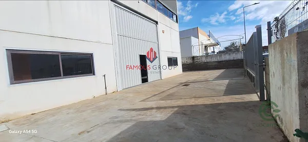 Nave industrial de 0,043 ha en alquiler en Lagoa (algarve), Faro