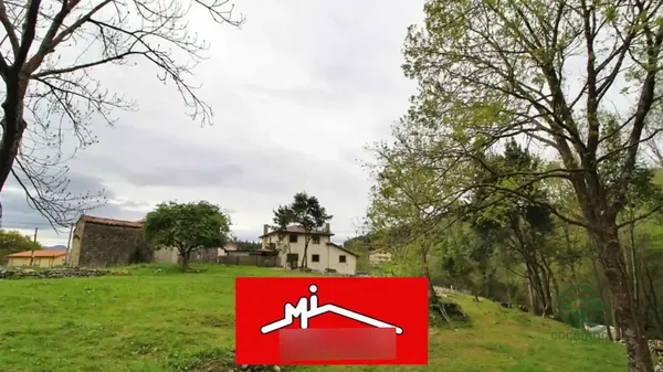 Terreno urbano de 0,18 ha en venta en Guriezo, Cantabria