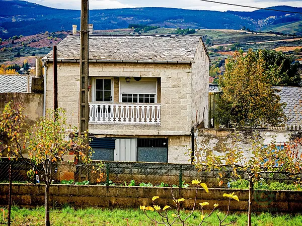Casa de 0,02 ha en venta en León