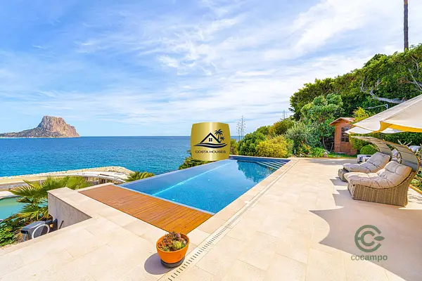 Casa de 0,2028 ha en venta en Calpe, Alicante
