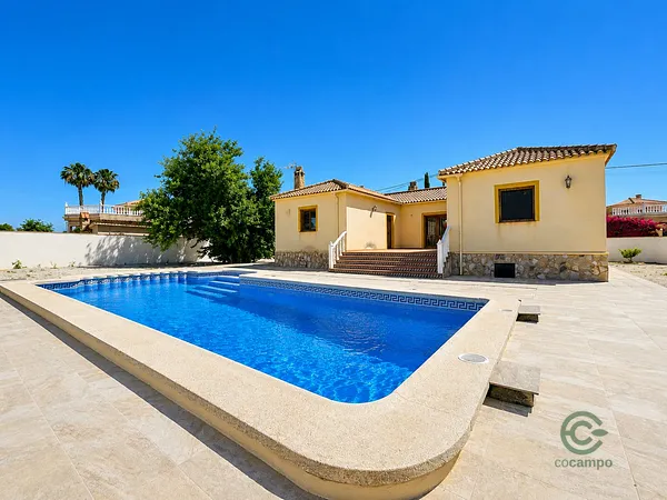 Casa de 0,2 ha en venta en Crevillent, Alicante