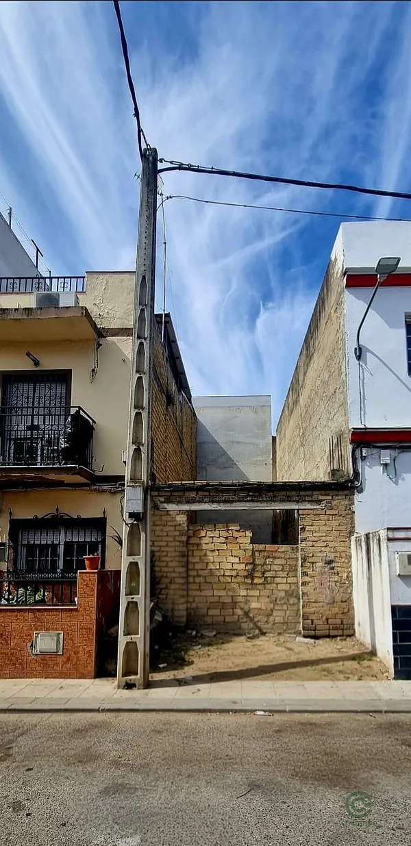 Terreno urbano de 0,0063 ha en venta en Sevilla, Sevilla