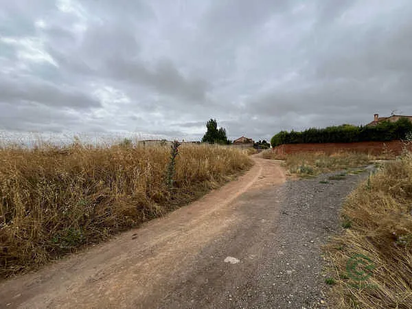 Casa de 0,2498 ha en venta en Ciruelos, Toledo
