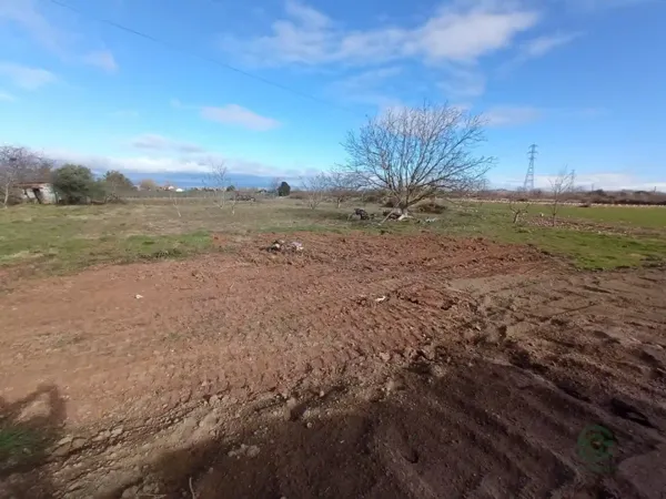 Finca agrícola de 0,2 ha en venta en Lardero, La rioja