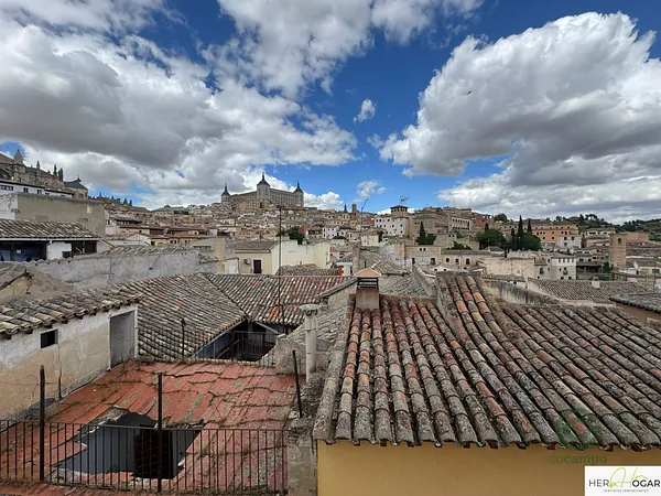 Casa de 0,0558 ha en venta en Toledo, Toledo