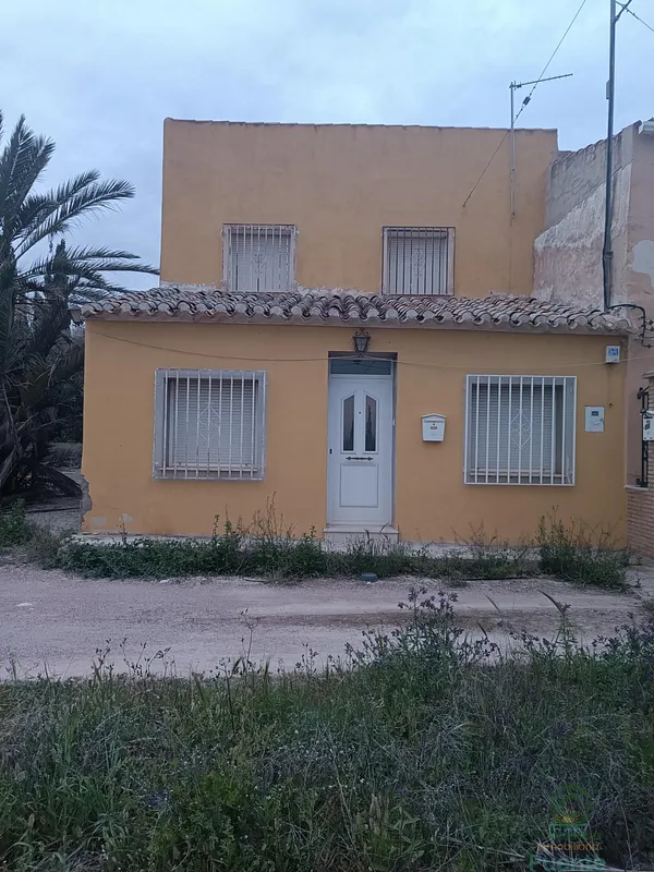 Casa de 0,16 ha en venta en Totana, Murcia