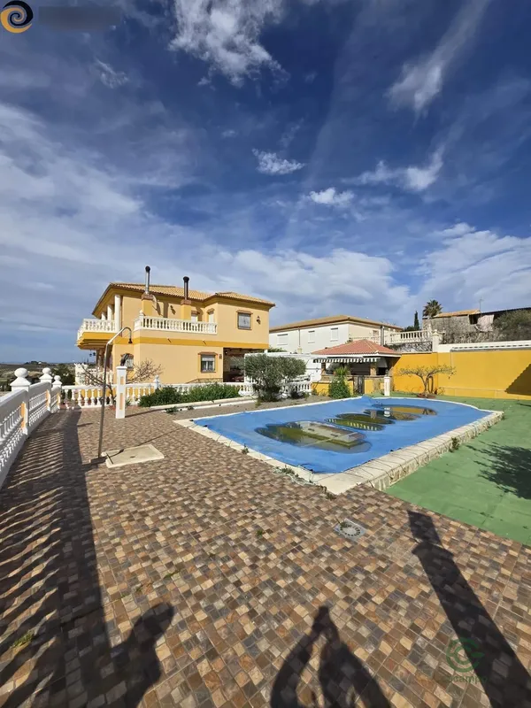Casa de 0,15 ha en venta en Jaén, Jaen
