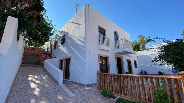 Casa de 0,024 ha per a venda a Almeria