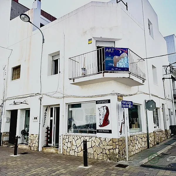 Spot image