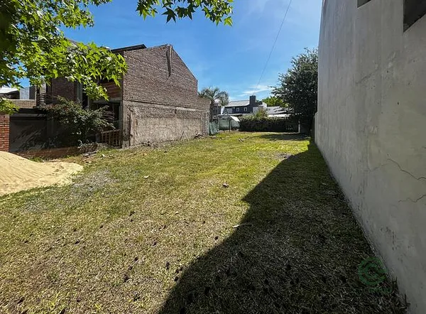 Terreno urbano de 0,0276 ha en venta en Santa fe
