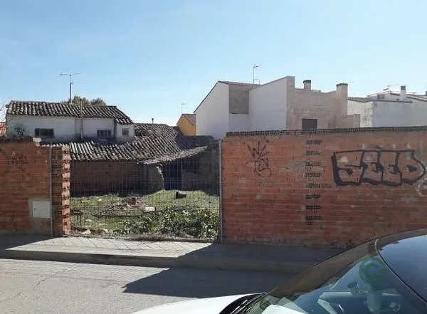 Terreno urbano de 0,023 ha en venta en Daganzo de Arriba, Madrid
