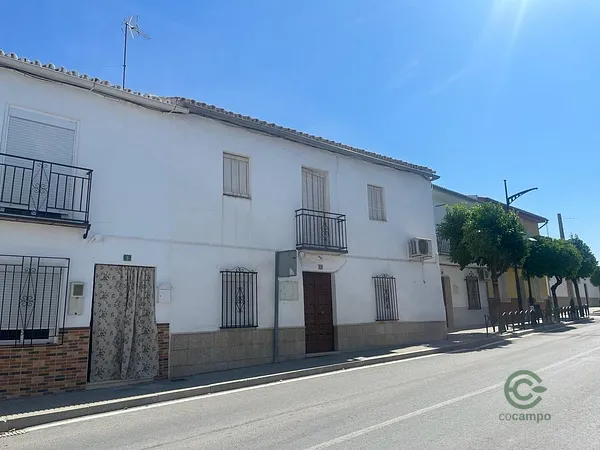 Casa de 0,0114 ha en venta en Lucena, Cordoba
