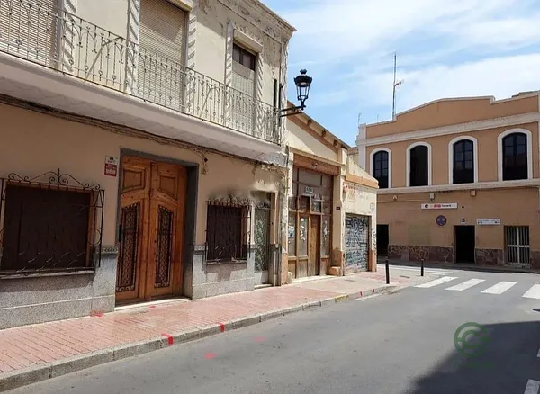 Casa de 0,03 ha en venta en Torrent, Valencia