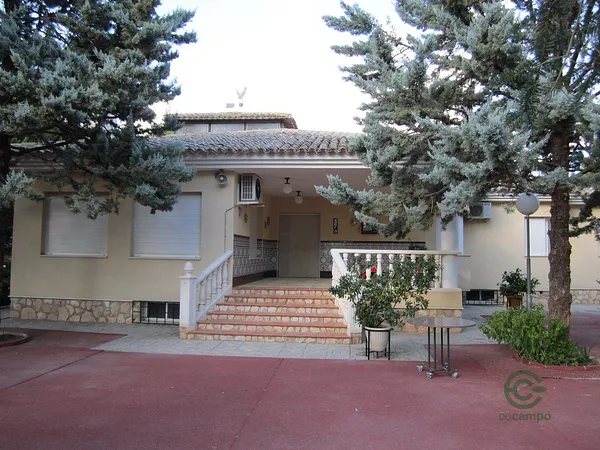Casa de 0,86 ha en venta en Yecla, Murcia